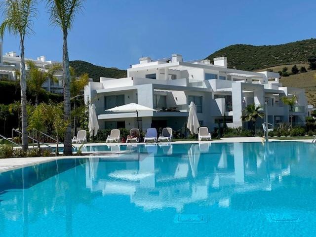 Palmsea Marbella-Estepona Buenas Noches ภายนอก รูปภาพ