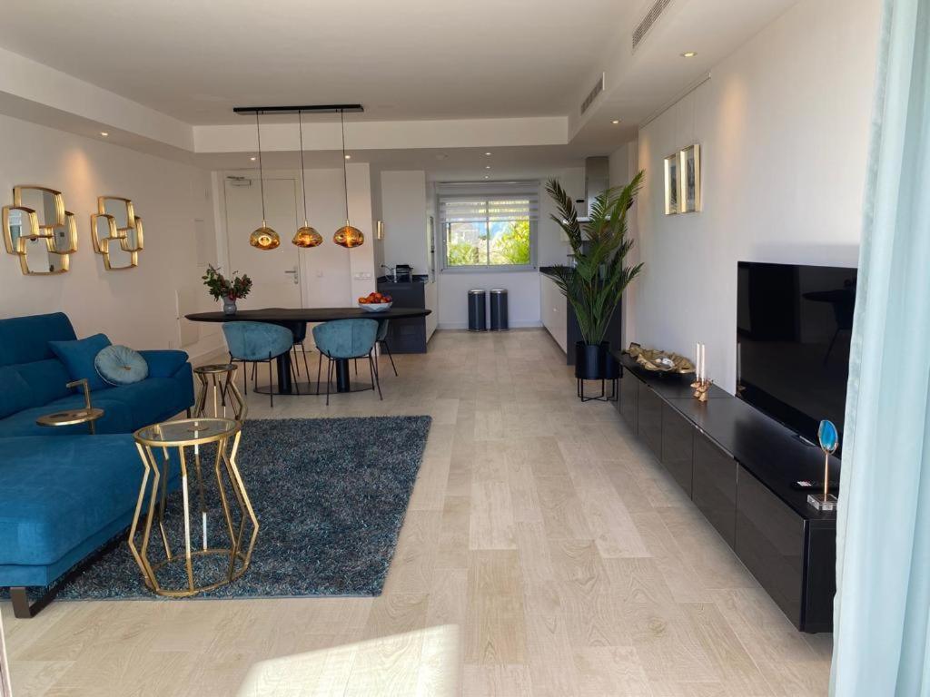 Palmsea Marbella-Estepona Buenas Noches ภายนอก รูปภาพ